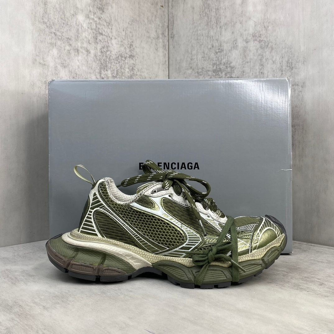 Balenciaga  Limited Edition Couple's Style Shoe