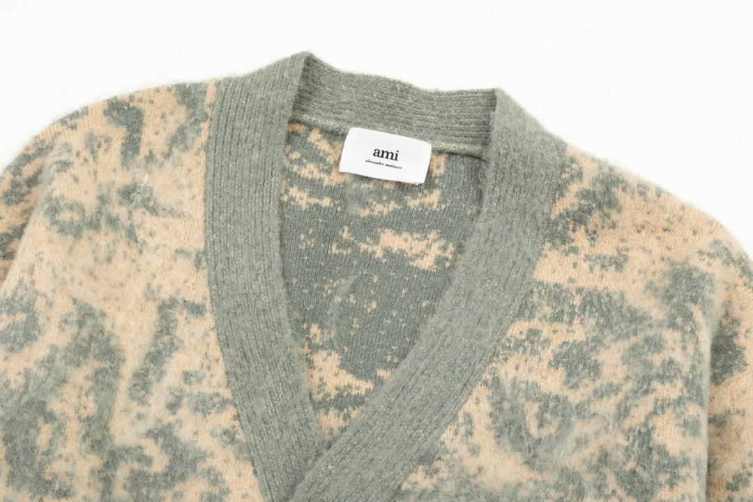 2026 AMI PARIS Unisex sweaters