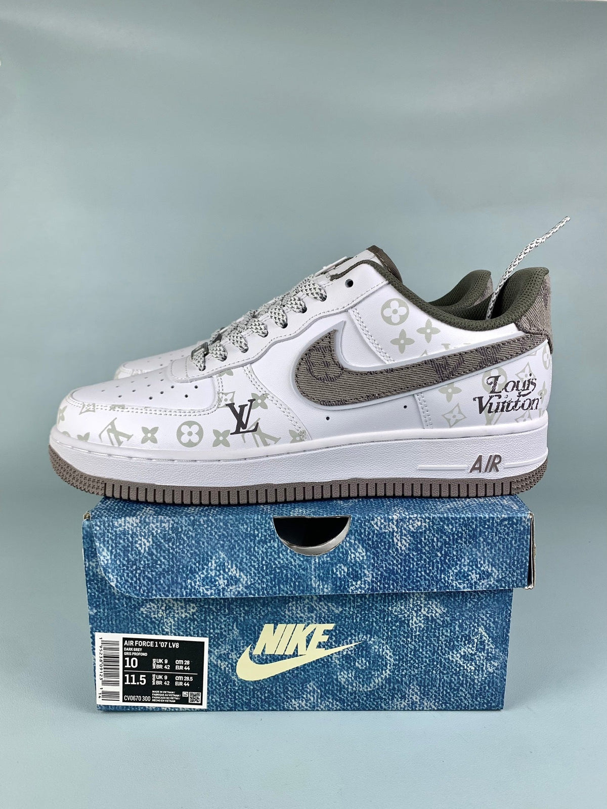 NIKE Air Force 1 Sneakers