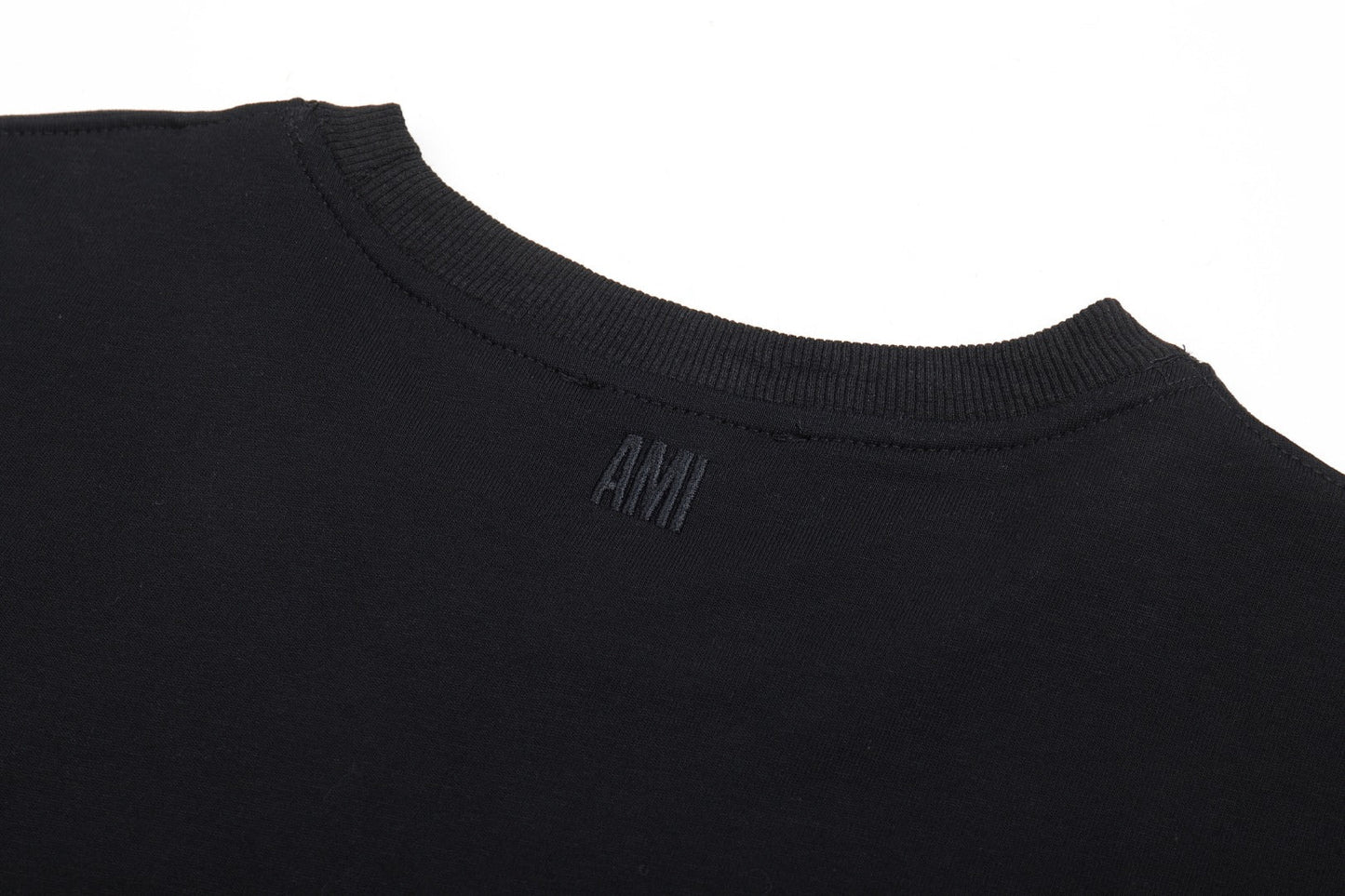 2026 AMI PARIS Unisex  T-shirt