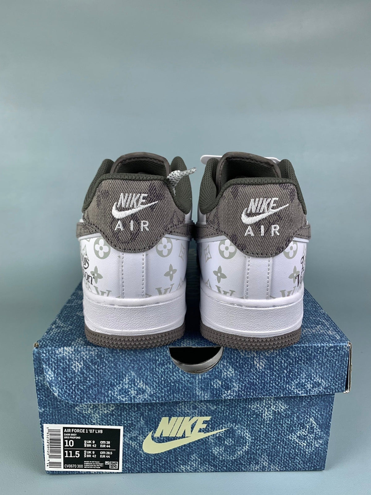 NIKE Air Force 1 Sneakers