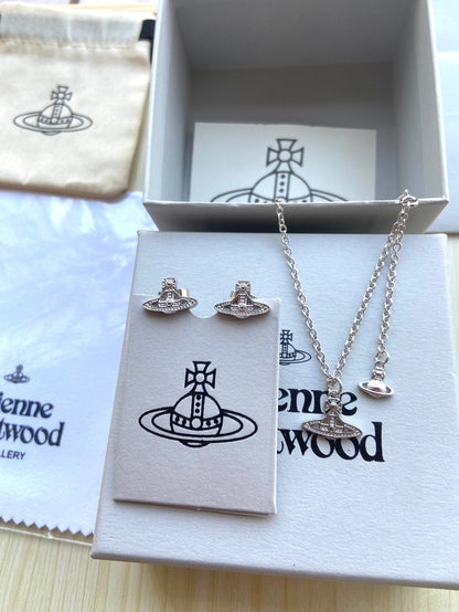 Vivienne Westwood Planet Clavicle Necklace
