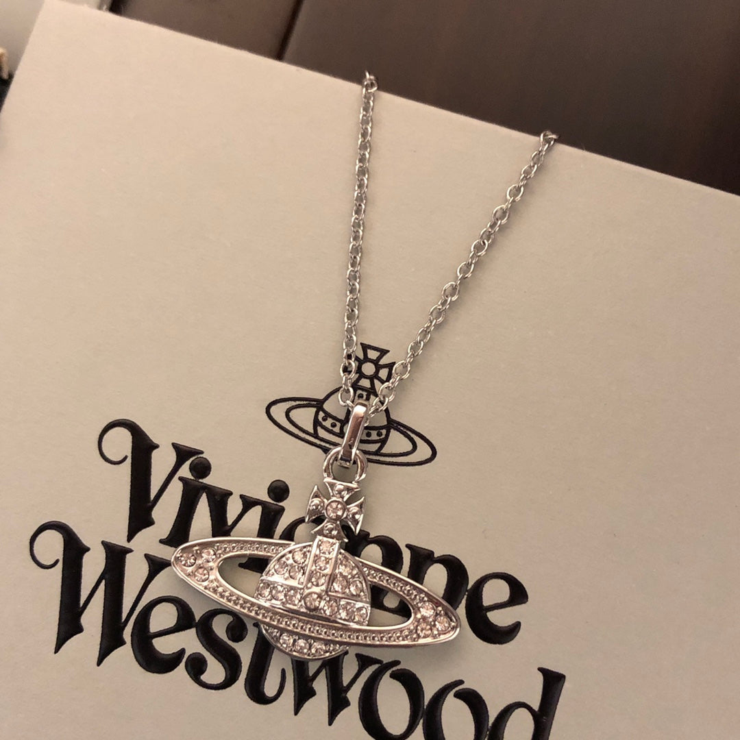 Vivienne Westwood Sparkling Clavicle Necklace