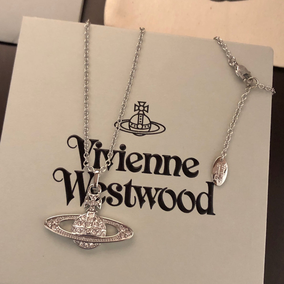 Vivienne Westwood Sparkling Clavicle Necklace