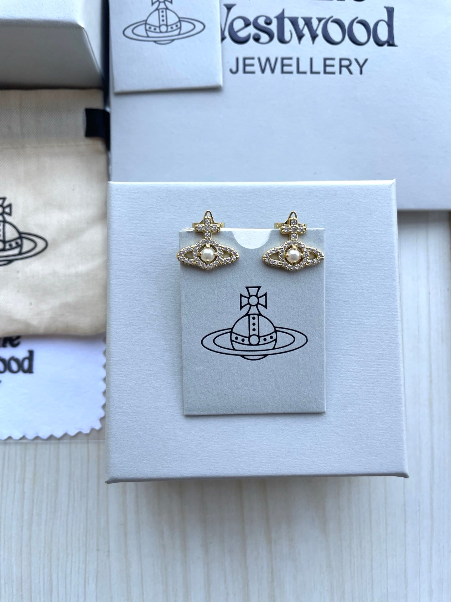Vivienne Westwood Saturn Stud Earrings (Full Rhinestone)
